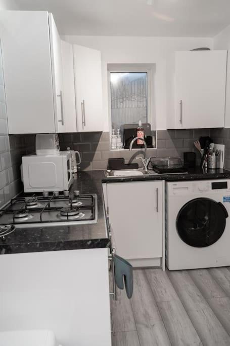 Home In Failsworth Manchester Bagian luar foto